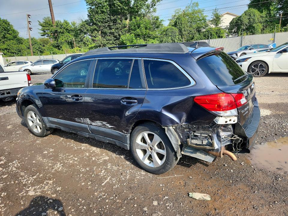 Фото 2 с аукциона – 2013 SUBARU OUTBACK с VIN 4S4BRCKC2D3295626