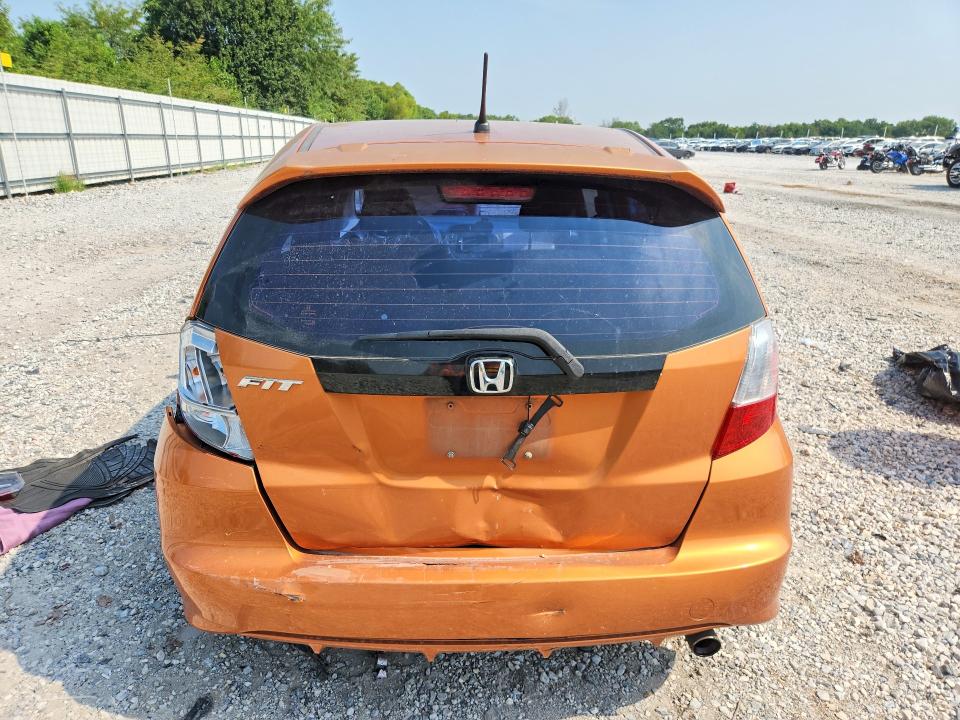 Photo 6 from auction – 2010 HONDA FIT with VIN JHMGE8H45AC009457