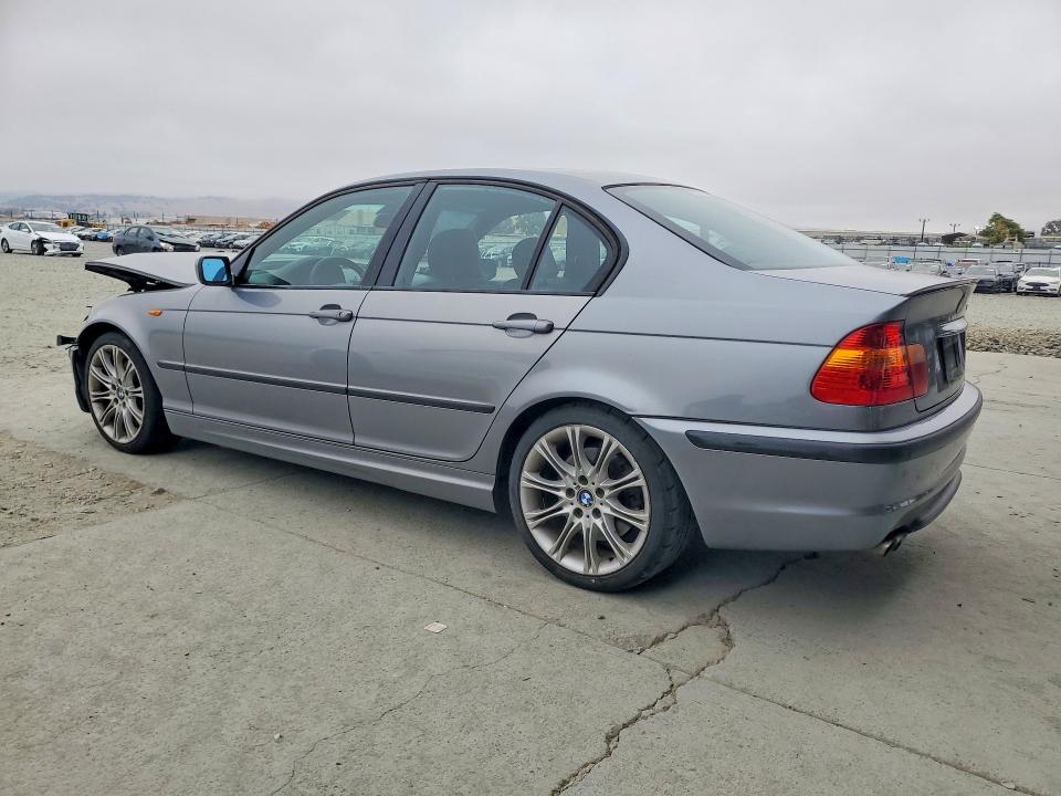 Photo 2 from auction – 2005 BMW 330 with VIN WBAEV53445KM08481