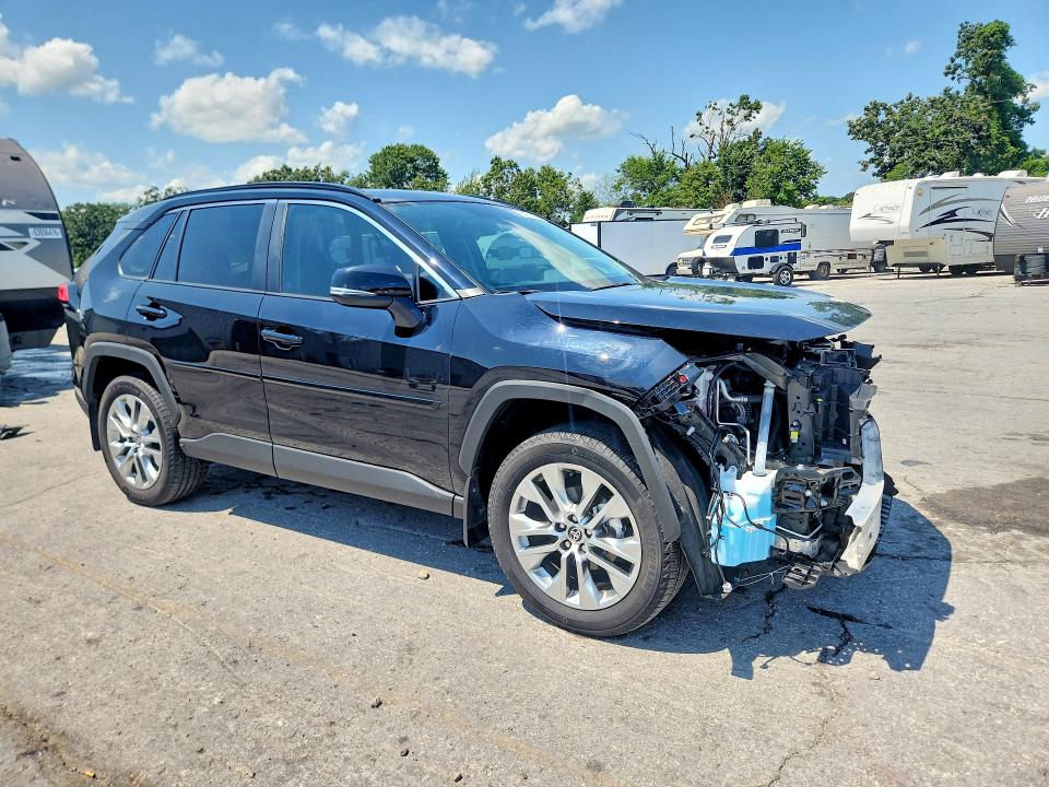 Фото 4 с аукциона – 2025 TOYOTA RAV4 с VIN 2T3A1RFVXSC504936