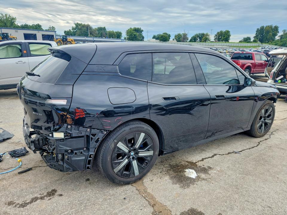 Photo 3 from auction – 2023 BMW IX with VIN WB523CF06PCM65749