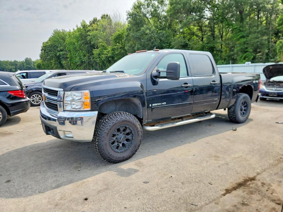 CHEVROLET SILVERADO 2007 with VIN 1GCHK236X7F506743 - Photo from auction