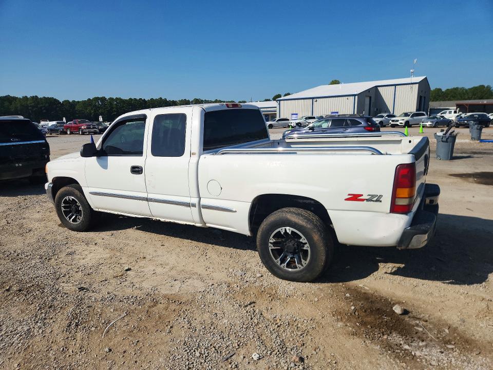 Photo 2 from auction – 2002 GMC NEW SIERRA with VIN 2GTEK19T021343417