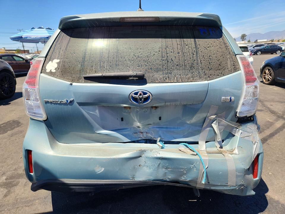 Photo 6 from auction – 2015 TOYOTA PRIUS V with VIN JTDZN3EU3FJ021904
