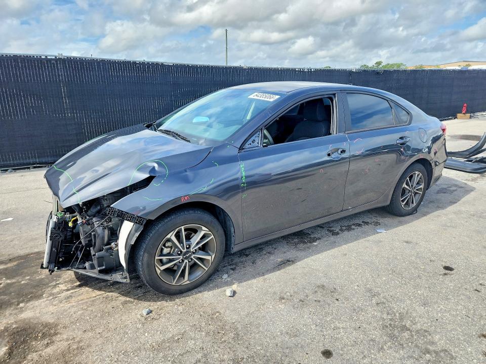 KIA FORTE 2024 مع رقم تعريف المركبة 3KPF24AD3RE788581 - صورة من المزاد