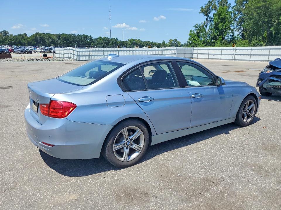 Photo 3 from auction – 2013 BMW 328 with VIN WBA3A5G55DNP23857