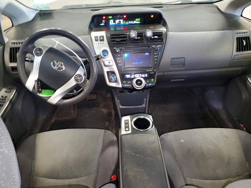 Zdjęcie 8 z aukcji – 2013 TOYOTA PRIUS V z VIN JTDZN3EU8D3286335