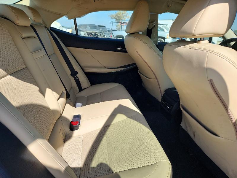 Photo 10 from auction – 2015 LEXUS IS with VIN JTHBF1D20F5047662