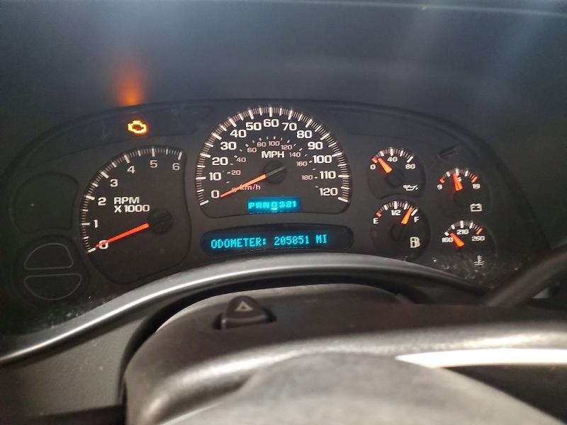 Photo 9 from auction – 2005 CHEVROLET SILVERADO with VIN 1GCEK19Z85Z209013