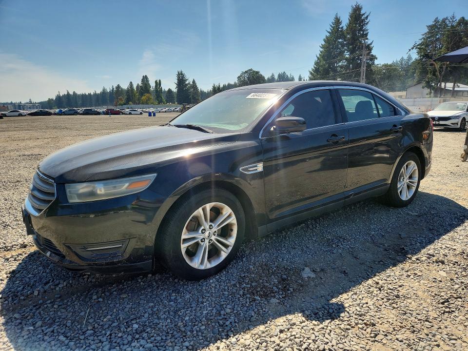 FORD TAURUS 2014 con VIN 1FAHP2H8XEG131929 - Foto de la subasta