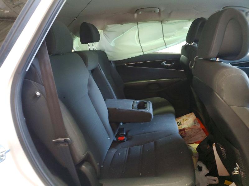 Photo 11 from auction – 2016 KIA SORENTO with VIN 5XYPGDA34GG020735