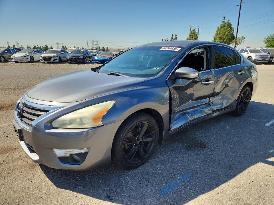 NISSAN ALTIMA 2015 with VIN 1N4AL3AP9FC597137 - Photo from auction