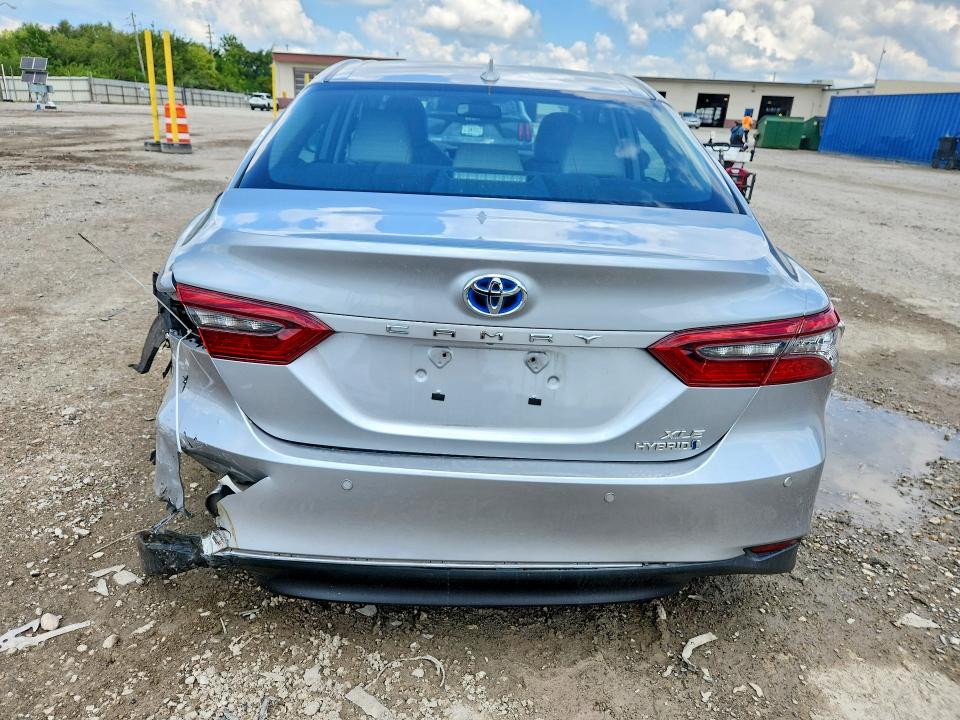 Photo 6 from auction – 2023 TOYOTA CAMRY with VIN 4T1F31AK2PU055829