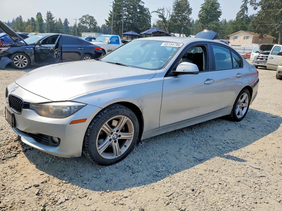 BMW 328 2013 with VIN WBA3B3C55DF540895 - Photo from auction