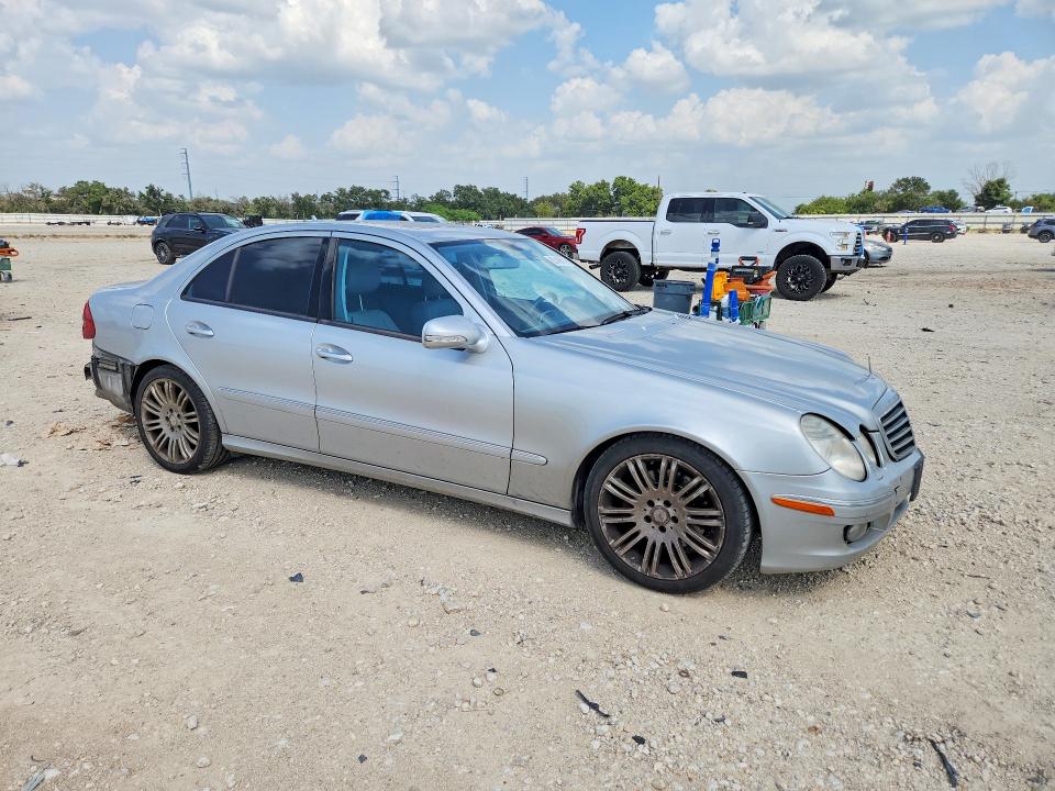 Photo 4 from auction – 2008 MERCEDES-BENZ E with VIN WDBUF56XX8B249129