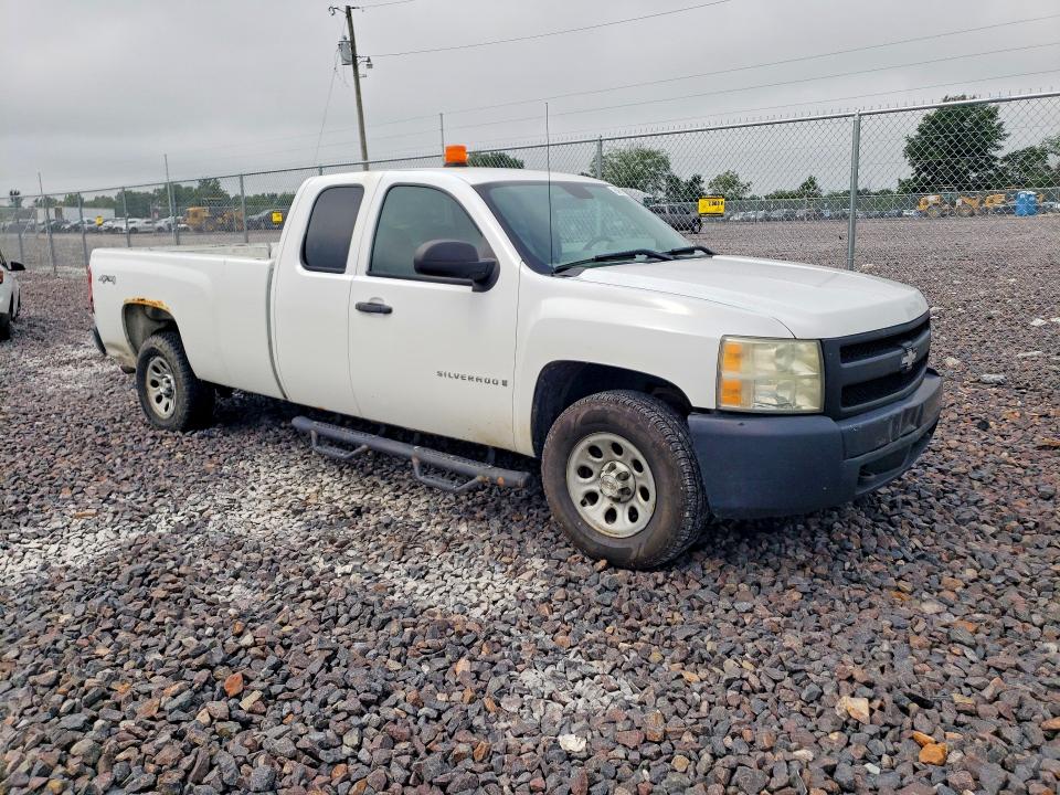 Photo 4 from auction – 2008 CHEVROLET SILVERADO with VIN 1GCEK19078E208772