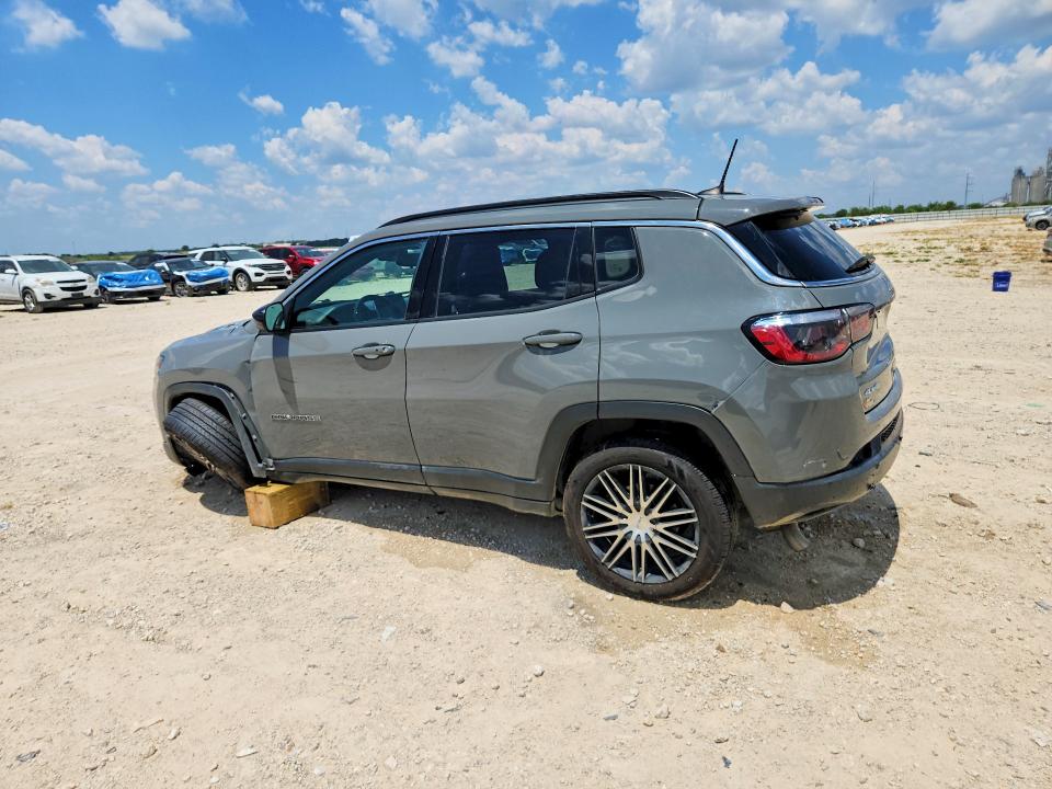 Photo 2 from auction – 2024 JEEP COMPASS with VIN 3C4NJDBN7RT582052