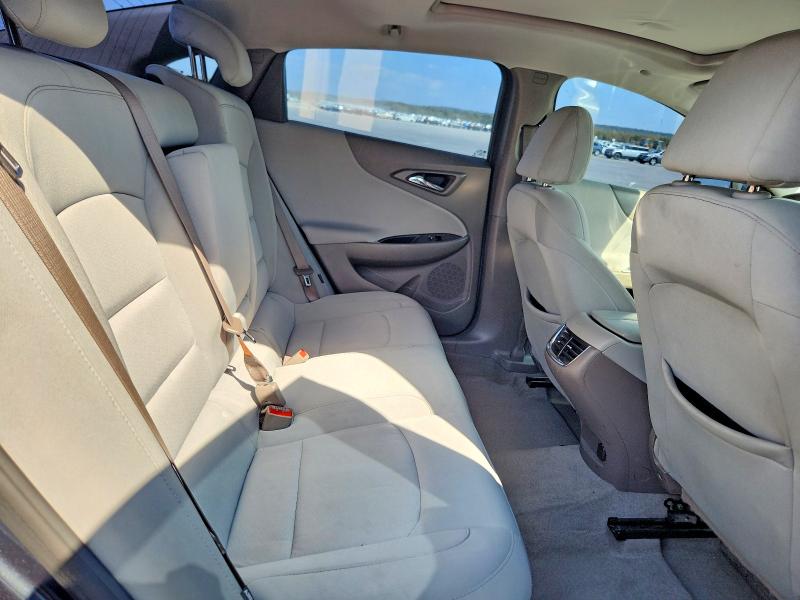 Photo 10 from auction – 2021 CHEVROLET MALIBU with VIN 1G1ZD5ST4MF021588
