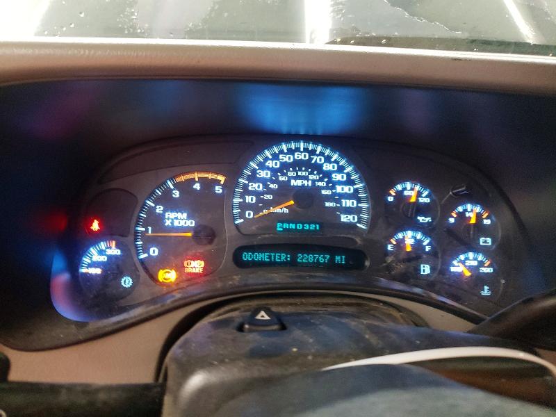 Photo 9 from auction – 2005 GMC SIERRA with VIN 1GTHK23265F832369