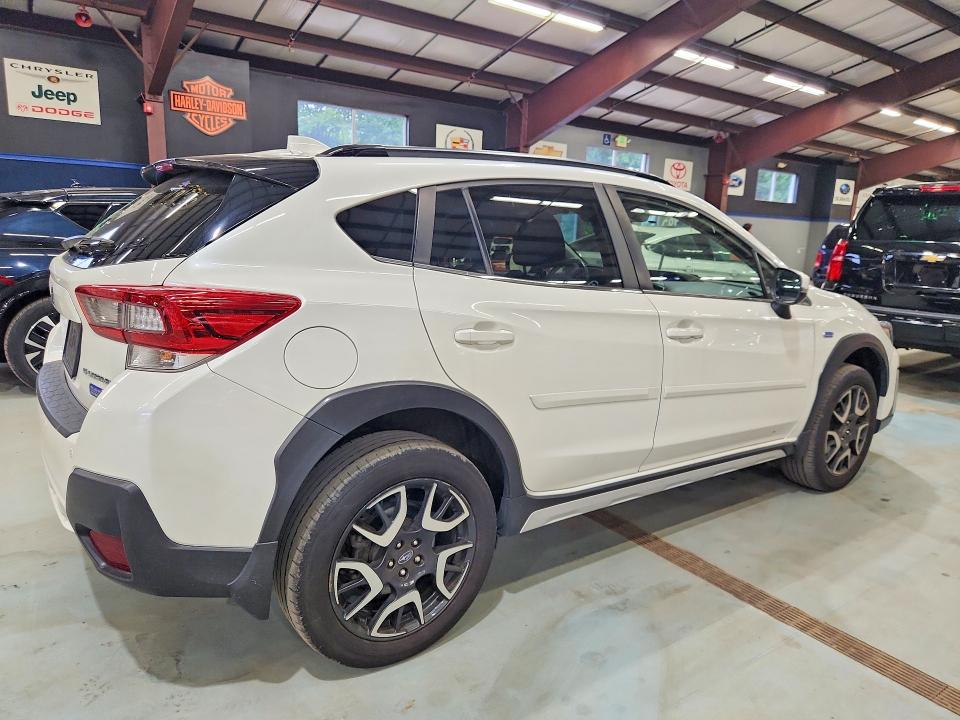 Photo 3 from auction – 2021 SUBARU CROSSTREK with VIN JF2GTDNC3MH381769