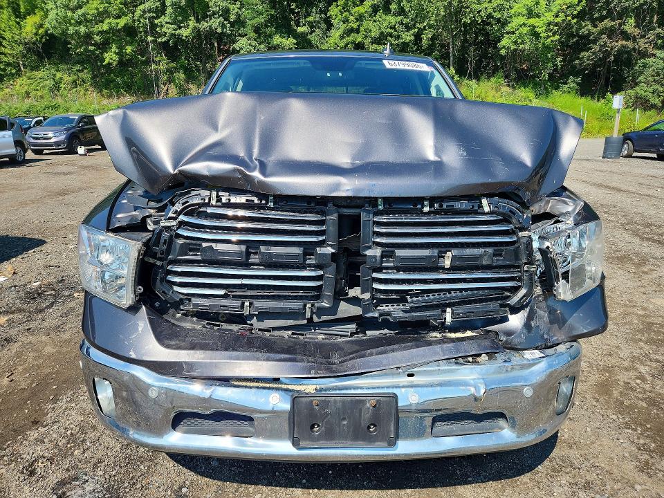 Photo 5 from auction – 2017 RAM 1500 with VIN 3C6RR7LT2HG660860