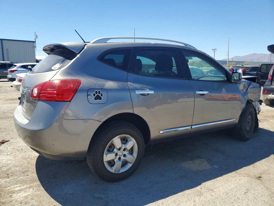 Photo 3 from auction – 2015 NISSAN ROGUE SELECT with VIN JN8AS5MT5FW662148