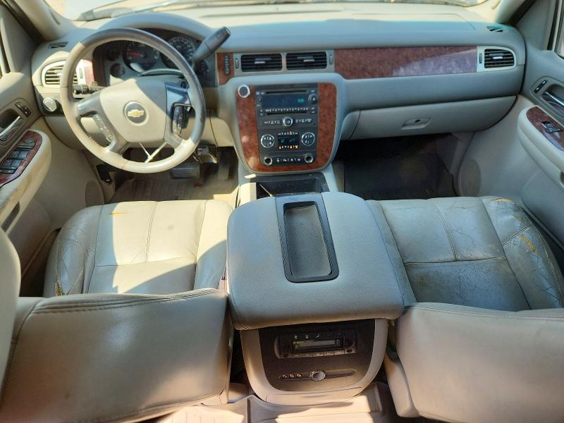 Photo 8 from auction – 2007 CHEVROLET SUBURBAN with VIN 1GNFC16J17J178180