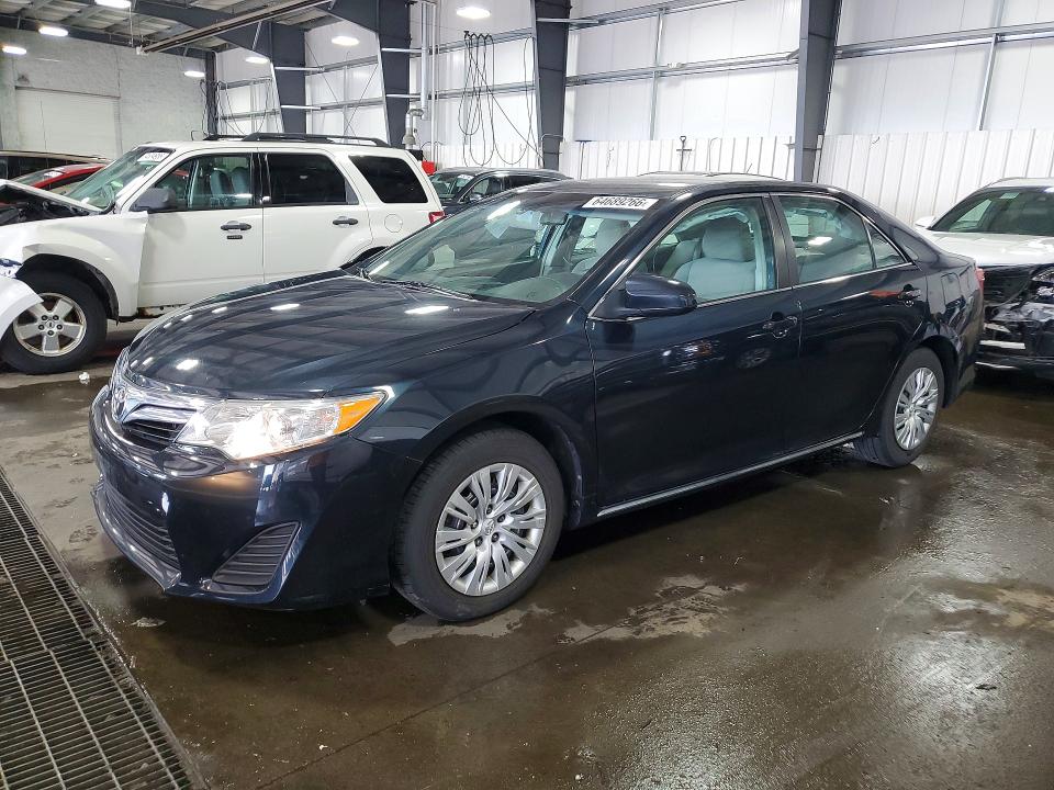 TOYOTA CAMRY 2014 with VIN 4T4BF1FKXER443585 - Photo from auction