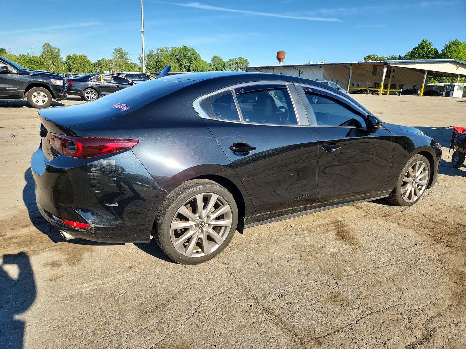Photo 3 from auction – 2022 MAZDA 3 with VIN 3MZBPACL1NM301216