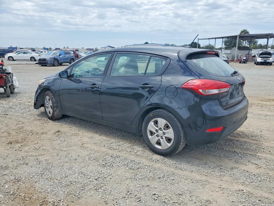 Фото 2 с аукциона – 2018 KIA FORTE5 с VIN KNAFK5A87J5773636