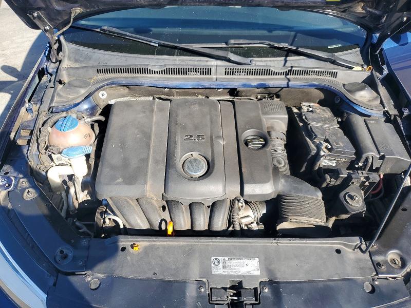 Photo 11 from auction – 2012 VOLKSWAGEN JETTA with VIN 3VWDP7AJ0CM131179