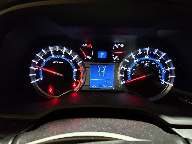 Снимка 9 от търг – 2015 TOYOTA 4RUNNER с VIN JTEBU5JRXF5237240