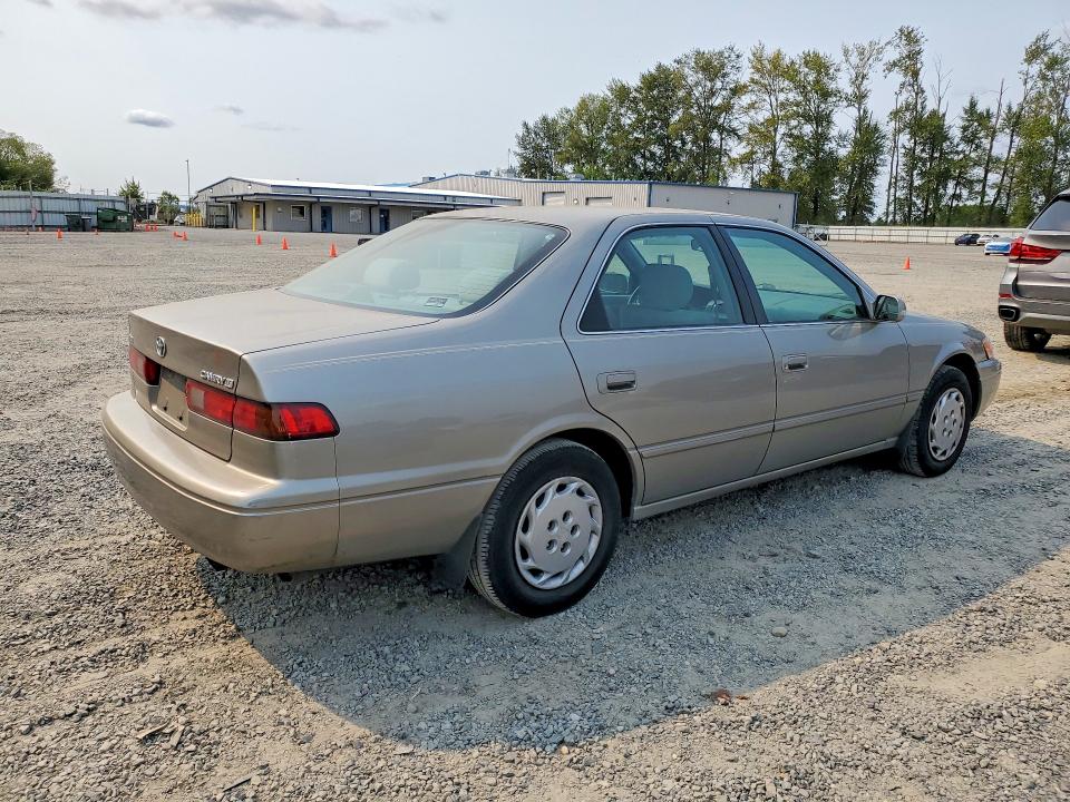 Photo 3 from auction – 1999 TOYOTA CAMRY with VIN JT2BG22K4X0331925