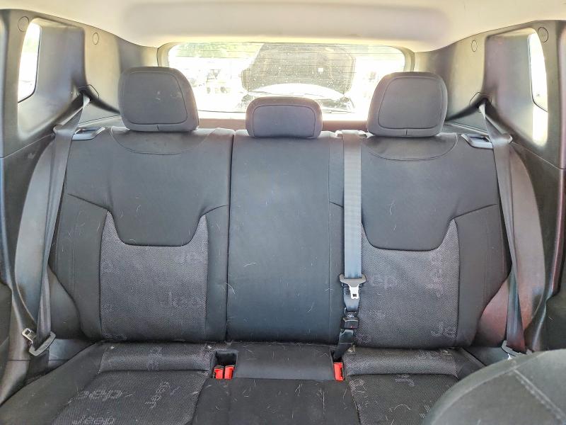 Photo 10 from auction – 2015 JEEP RENEGADE with VIN ZACCJBBH0FPB68585