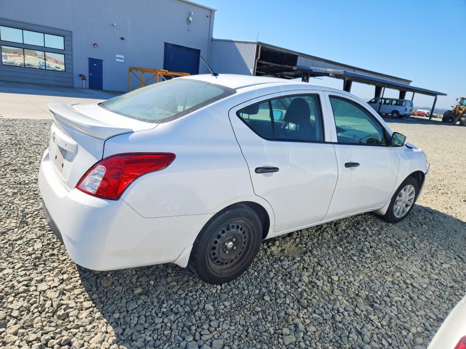 Photo 3 from auction – 2018 NISSAN VERSA with VIN 3N1CN7AP8JL888569