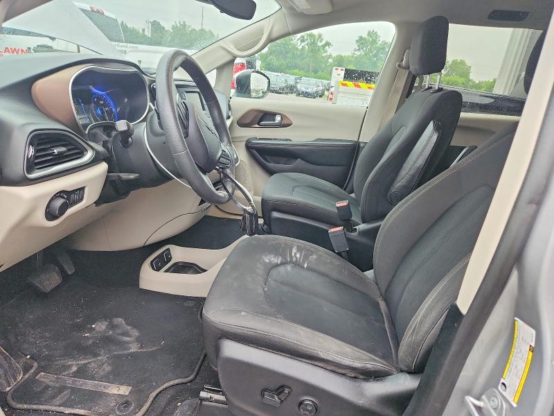 Photo 7 from auction – 2017 CHRYSLER PACIFICA with VIN 2C4RC1DG1HR515425