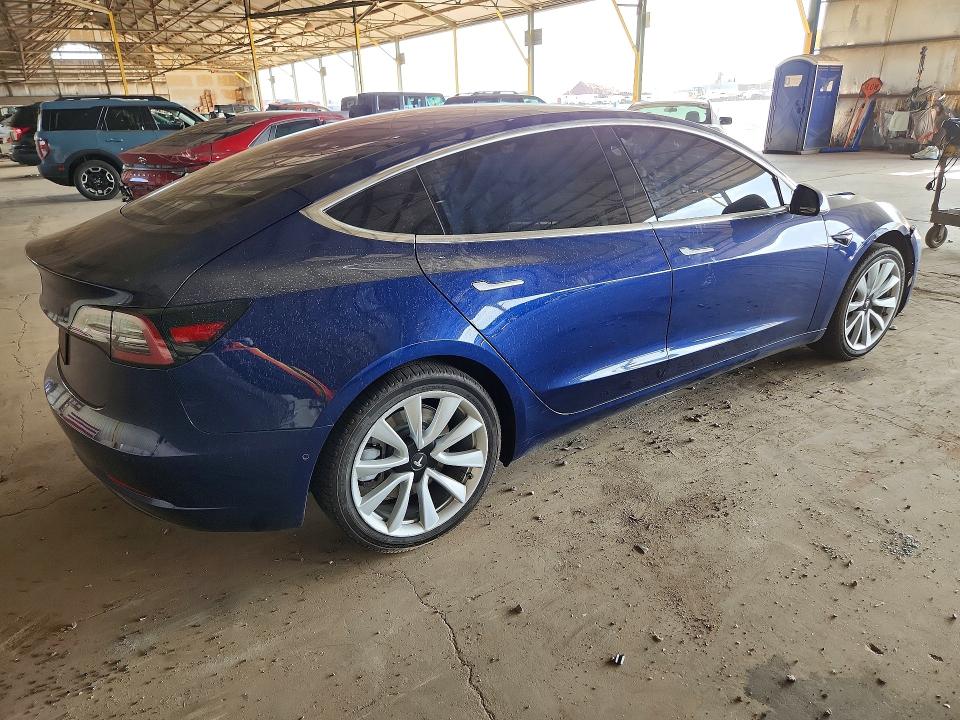 Photo 3 from auction – 2018 TESLA MODEL 3 with VIN 5YJ3E1EA1JF049961