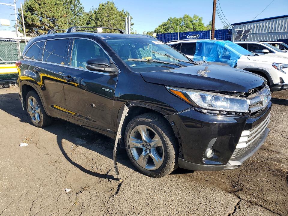 Photo 4 from auction – 2017 TOYOTA HIGHLANDER HYBRID with VIN 5TDDGRFH8HS027163