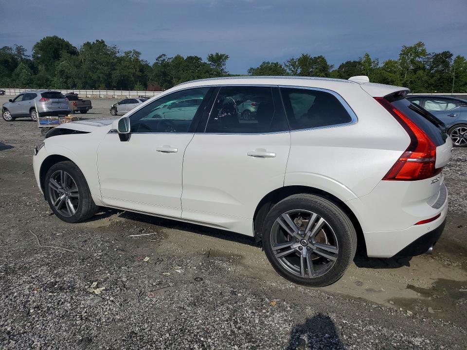 Photo 2 from auction – 2021 VOLVO XC60 with VIN YV4102RKXM1699381