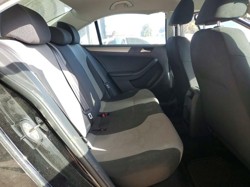 Photo 10 from auction – 2017 VOLKSWAGEN JETTA with VIN 3VW2B7AJ5HM355769