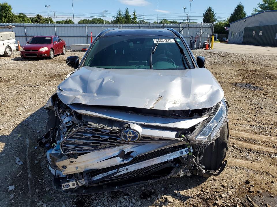 Zdjęcie 5 z aukcji – 2020 TOYOTA RAV4 z VIN JTMEWRFV5LD548567