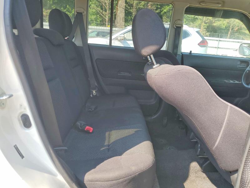 Photo 10 from auction – 2005 SCION XB with VIN JTLKT334954022213