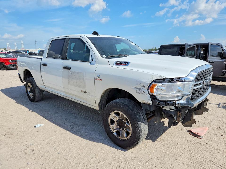 Photo 4 from auction – 2023 RAM 2500 with VIN 3C6UR5DL3PG632710
