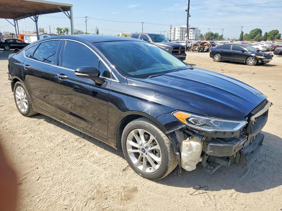 Zdjęcie 4 z aukcji – 2019 FORD FUSION z VIN 3FA6P0SU8KR148931