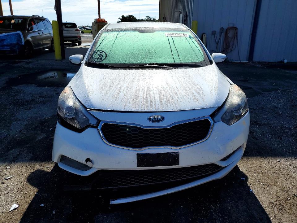Photo 5 from auction – 2015 KIA FORTE with VIN KNAFX4A67F5382813