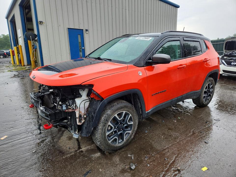 JEEP COMPASS 2019 with VIN 3C4NJDDB5KT727811 - Photo from auction