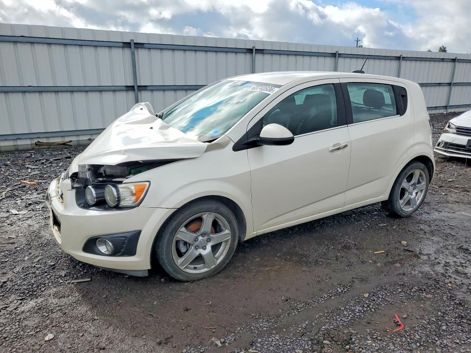 CHEVROLET SONIC 2015 with VIN 1G1JE6SB2F4186500 - Photo from auction