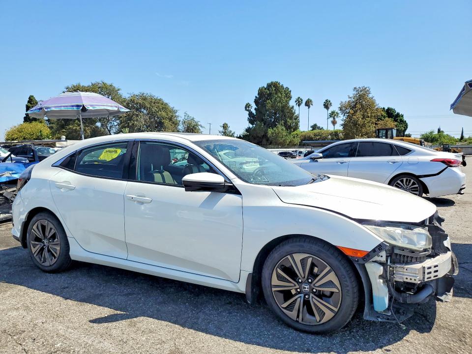 Photo 4 from auction – 2018 HONDA CIVIC with VIN SHHFK7H52JU414170