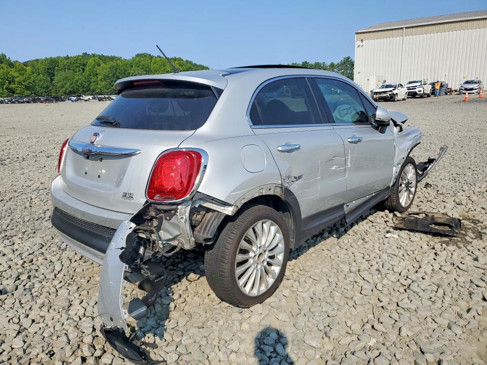 Photo 3 from auction – 2016 FIAT 500X with VIN ZFBCFXDT8GP389192
