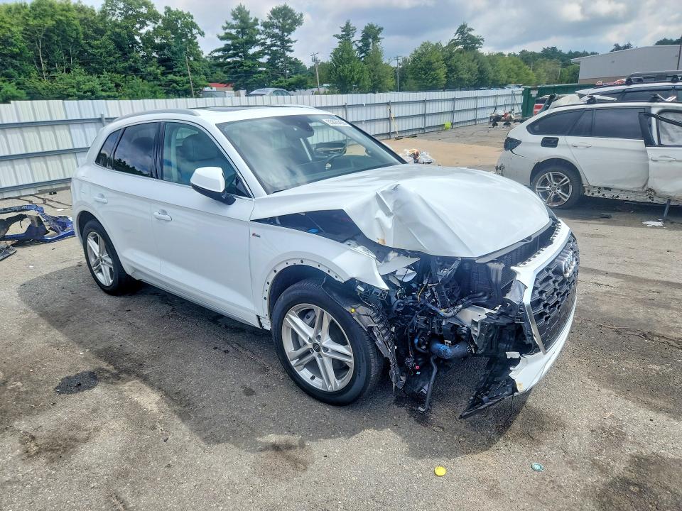 Zdjęcie 4 z aukcji – 2025 AUDI Q5 E z VIN WA1E2AFY0S2035772